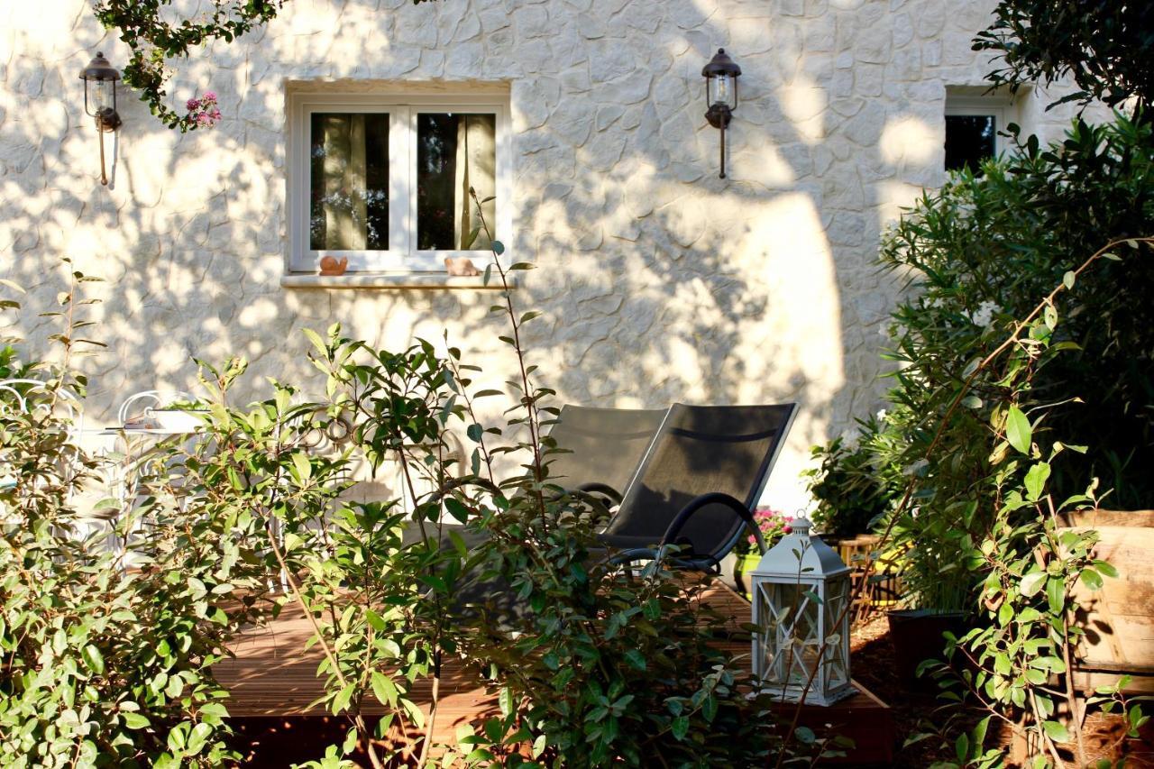Le Clos Vitis Violès 외부 사진